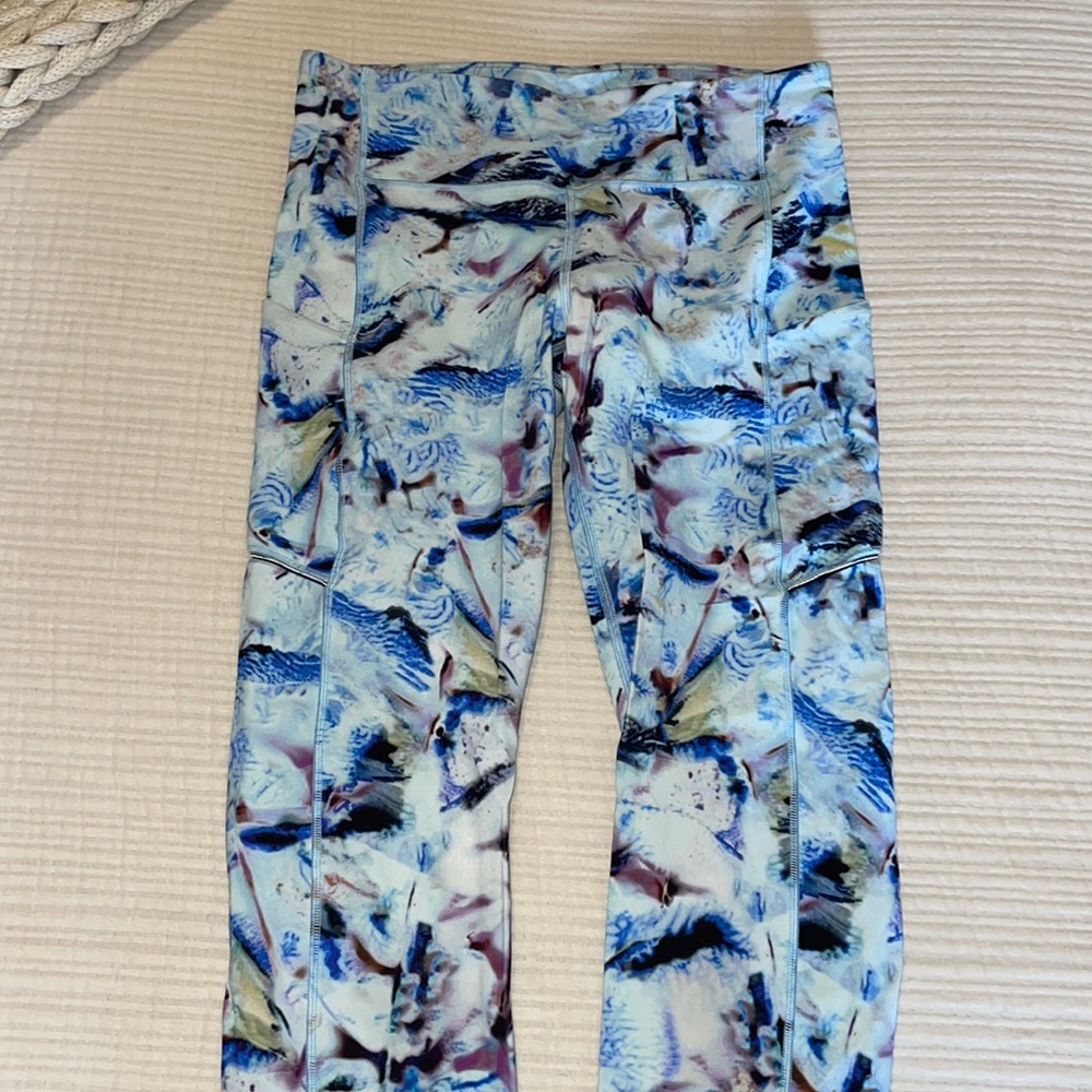 Lululemon Invigorate Leggings, Size 6